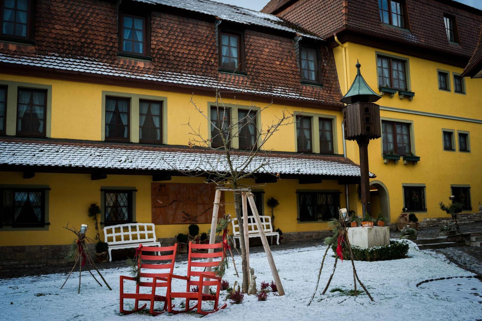 Hotel Leicht Biebelried Екстер'єр фото